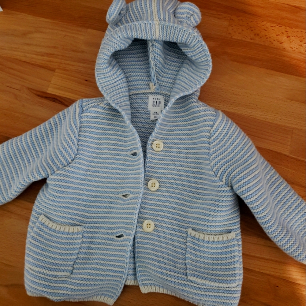 Baby gap knit sweater